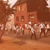 1972 Jungschützen beim Vorbeimarsch